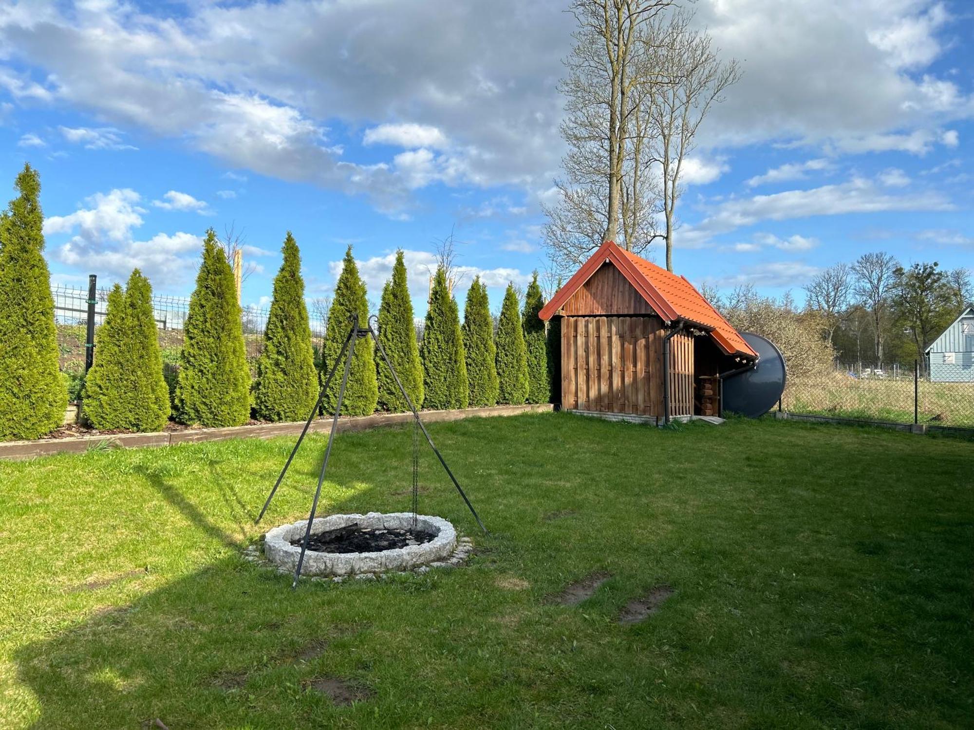 Caloroczny Domek Nad Jeziorem - Balia Z Jacuzzi Villa Balewo  Luaran gambar